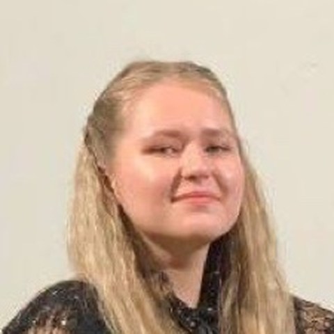 Татьяна Владимировна — педагог фортепиано, концертирующая пианистка